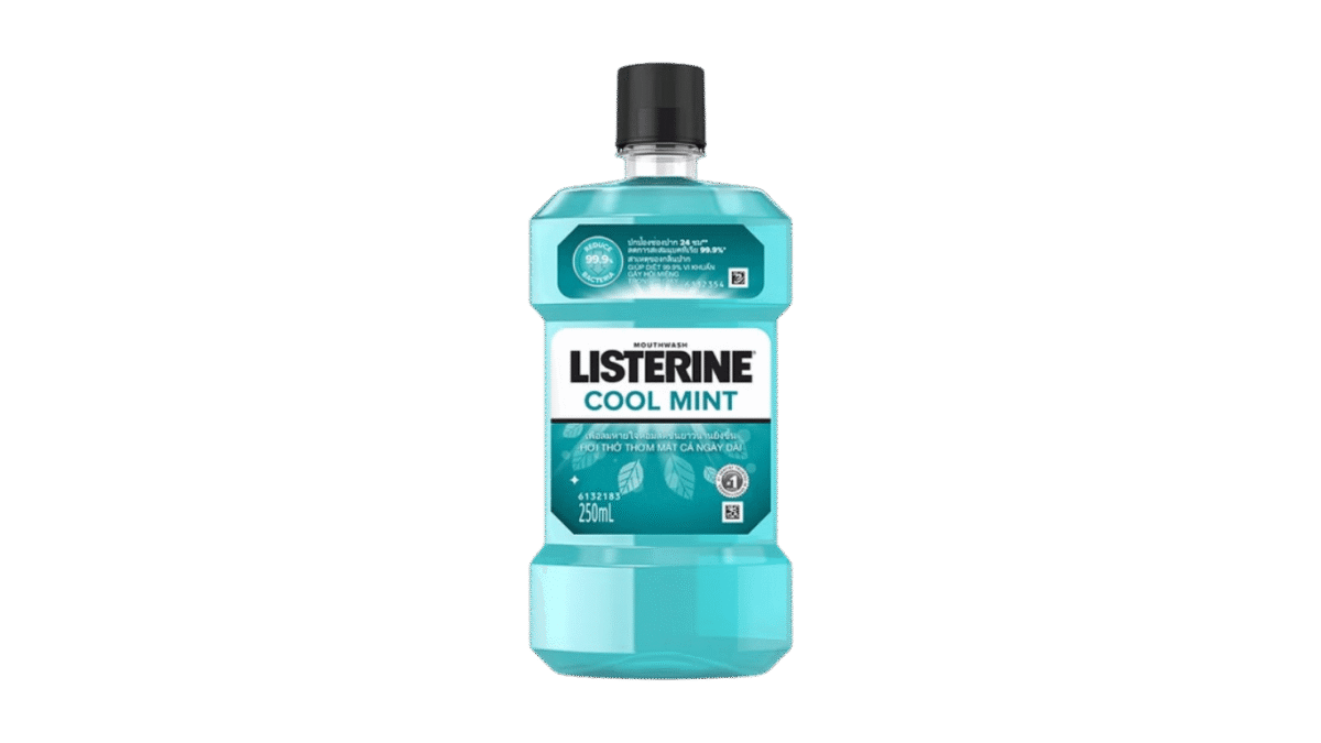 Nước súc miệng Listerine Cool Mint bảo vệ khoang miệng suốt 24h khỏi vi khuẩn hôi miệng, mảng bám, viêm nướu (250ml) - Ảnh 1